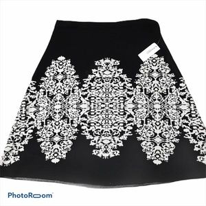 Roz & Ali knit damask heavyweight skirt. Petite S